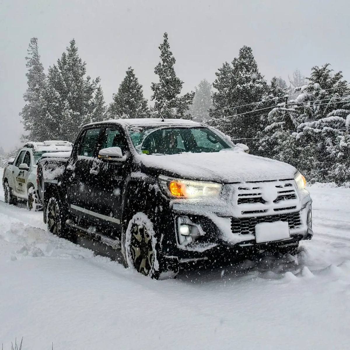 Camioneta Hilux en la nieve